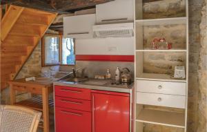 Amazing home in Padirac with 1 Bedrooms, WiFi and Outdoor swimming pool