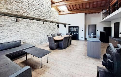 Amazing home in Pennautier with Outdoor swimming pool, WiFi and 4 Bedrooms