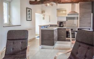 Amazing home in PENVENAN with 2 Bedrooms and WiFi