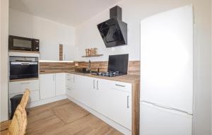 Amazing home in Pila canale with 2 Bedrooms and WiFi