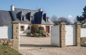 Amazing home in Pleubian with 4 Bedrooms and WiFi