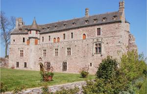 Amazing home in Plouguiel with 2 Bedrooms
