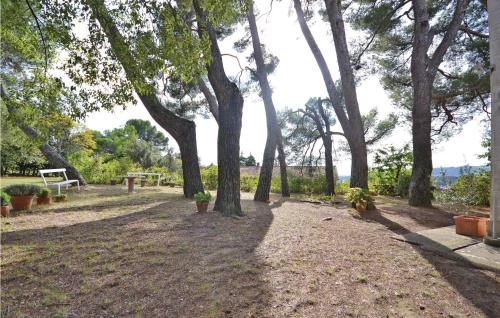 Amazing home in Puymeras with 4 Bedrooms and WiFi