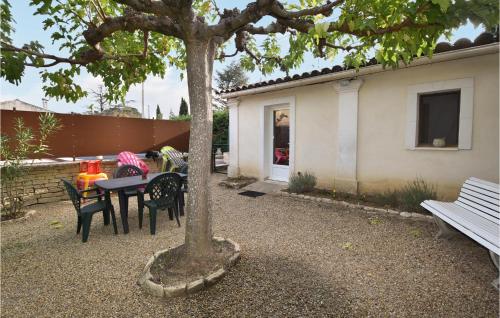 Amazing home in Robion with Outdoor swimming pool, WiFi and 1 Bedrooms