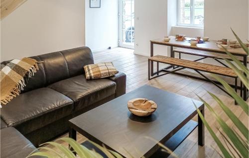 Amazing home in Saint-Alban with 3 Bedrooms