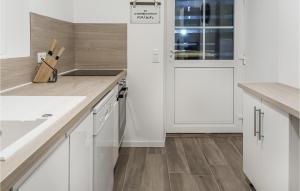 Amazing home in Saint-Alban with 3 Bedrooms