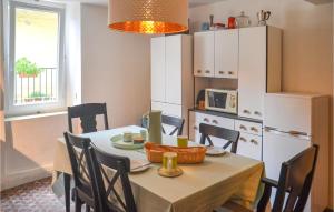 Amazing home in Saint-Gervais-sur-Mare with 2 Bedrooms