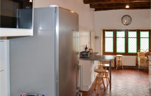 Amazing home in Saint-Jean-d'Angle with WiFi and 2 Bedrooms