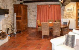 Amazing home in Saint-Jean-d'Angle with WiFi and 2 Bedrooms
