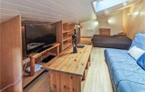 Amazing home in Saint Julien des Lande with 2 Bedrooms