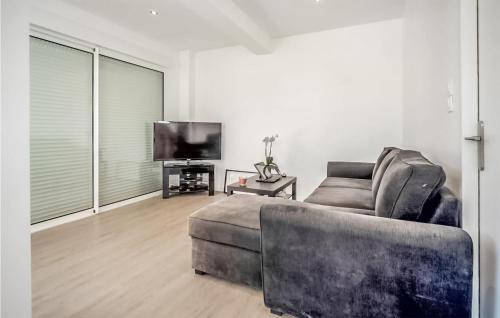 Amazing home in Six Fours les Plages with 4 Bedrooms and WiFi