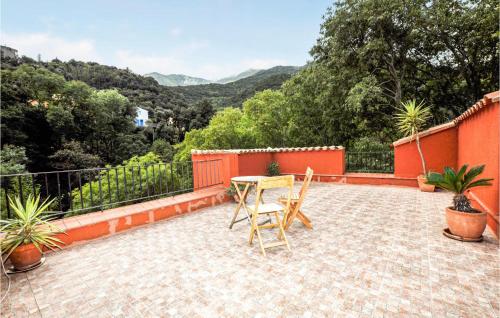 Amazing home in Sorde with 4 Bedrooms and WiFi