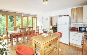 Amazing home in Sorde with 4 Bedrooms and WiFi
