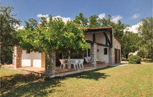 Amazing home in St, Czaire sur Siagne with 4 Bedrooms, WiFi and Outdoor swimming pool