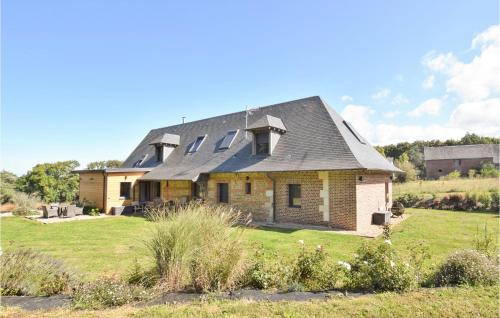 Amazing home in tretat with Sauna, WiFi and 6 Bedrooms