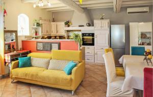 Amazing home in Valras with WiFi, Private swimming pool and Outdoor swimming pool