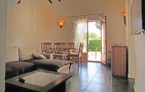 Amazing home in Venzolasca with 3 Bedrooms, WiFi and Outdoor swimming pool