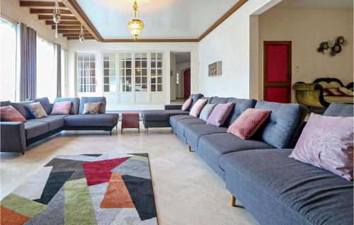 Amazing home in Vierzon with WiFi and 7 Bedrooms