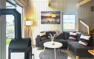 Amazing home in Wandlitz OT Zerpenschl with WiFi and 2 Bedrooms