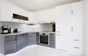 Amazing home in Zerpenschleuse with 2 Bedrooms and WiFi