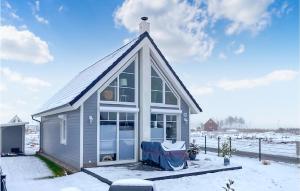 Amazing home in Zerpenschleuse with 2 Bedrooms and WiFi