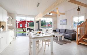 Amazing home in Zerpenschleuse with 2 Bedrooms and WiFi