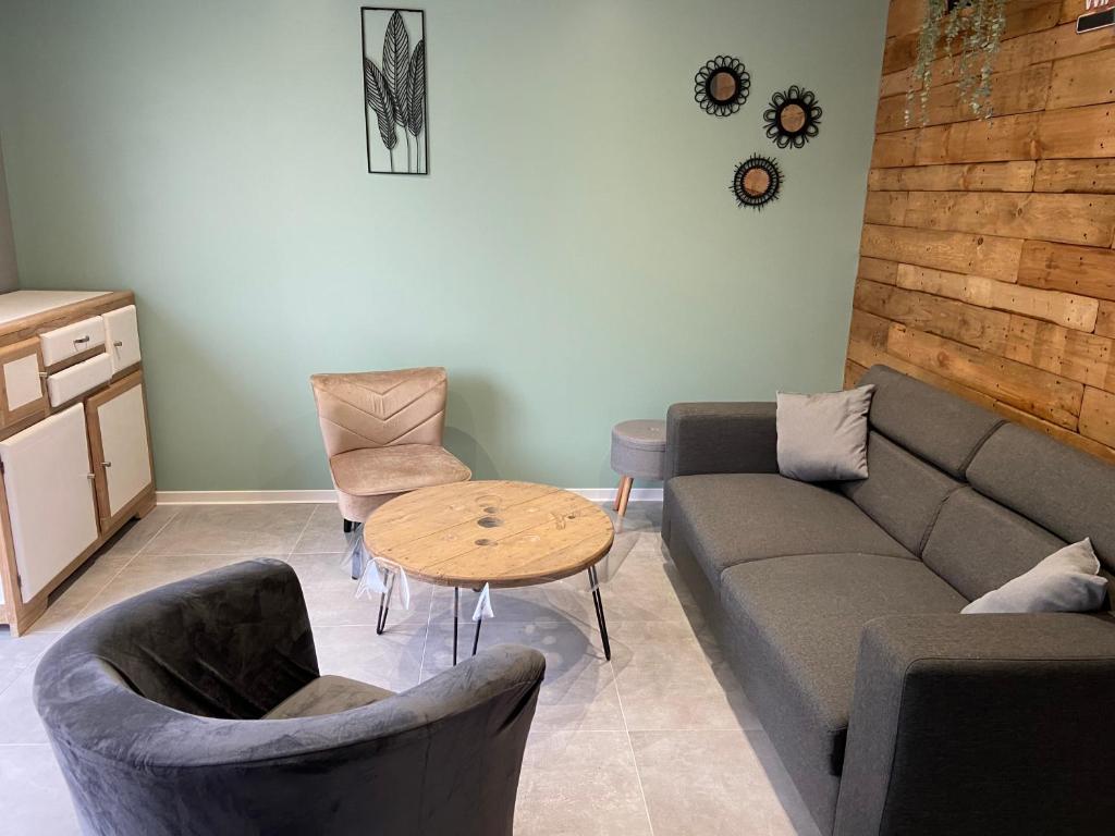 Amazing home in Zerpenschleuse with 2 Bedrooms and WiFi