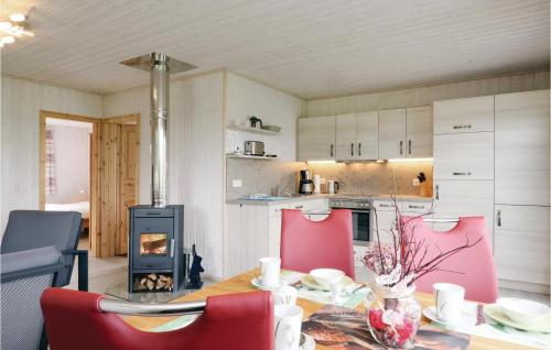 Amazing home in Zerpenschleuse with 2 Bedrooms