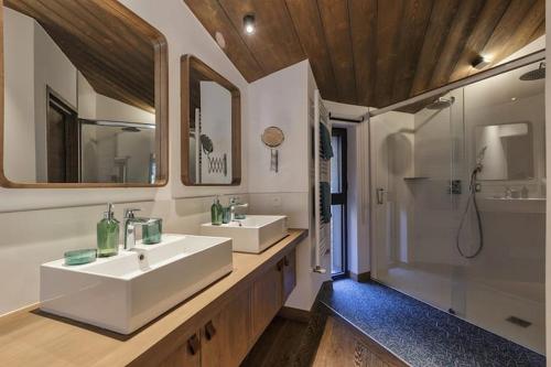 Amazing Mont Blanc Sauna Chalet