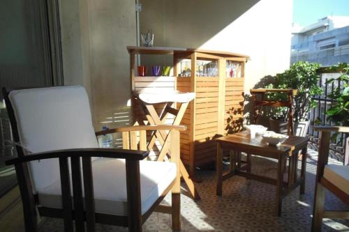 Amazing studio in Juan les Pins with a large terrasse & seaview parking