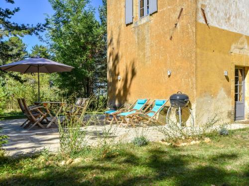 Ancient dovecote renovated in the heart of a forest near Belv s