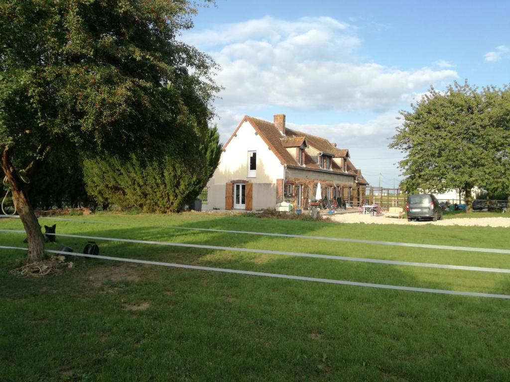 Anim'O Perch' & Gîtes (AOPEG) 28160 Mézières-au-Perche