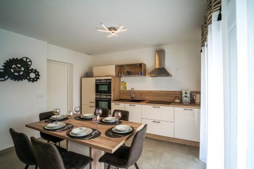 Apartment for 4 people with condominium parking