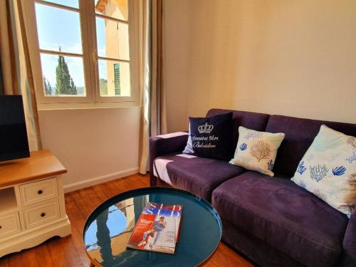 Apartment Picasso with pool and private terrace