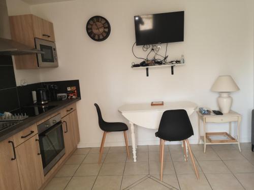 Appartement 2 pièces avec terrasse proche mer et commerces