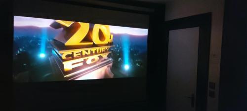 Appartement Cinéma vidéo-projecteur et garage