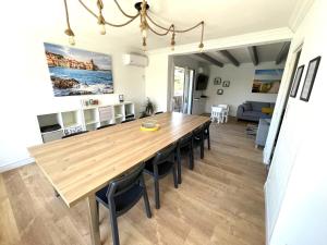 Appartement spacieux 4 chambres, jardin, proche centre-ville