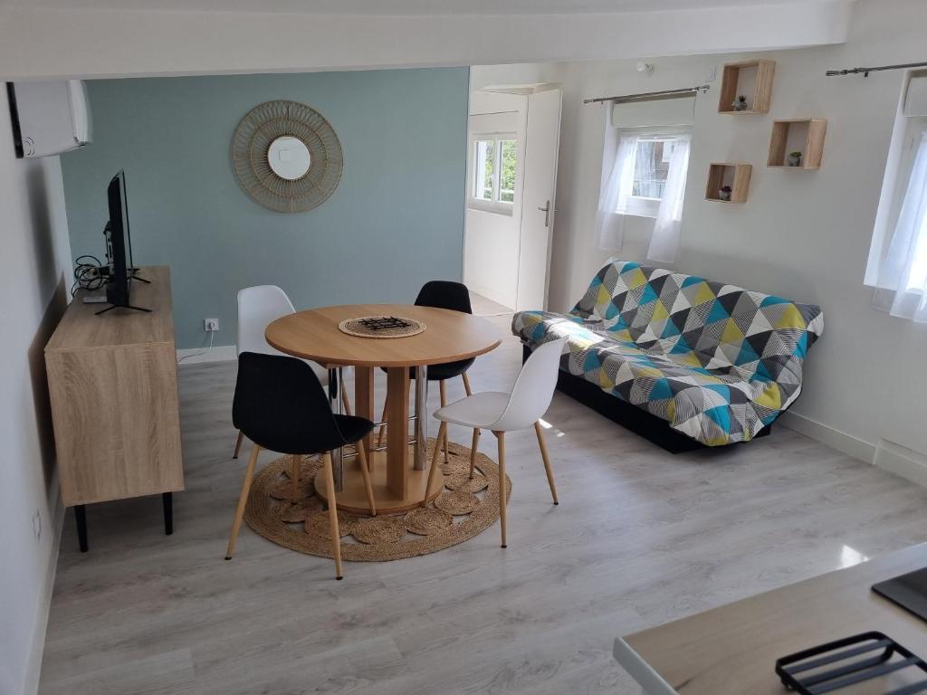 Aquam Résidence & Spa Gîte, chambres+ suite SPA 12100 Millau