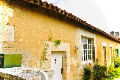 As seen on A New Life in The Sun - Beautiful 3 bedroom cottage with shared pool