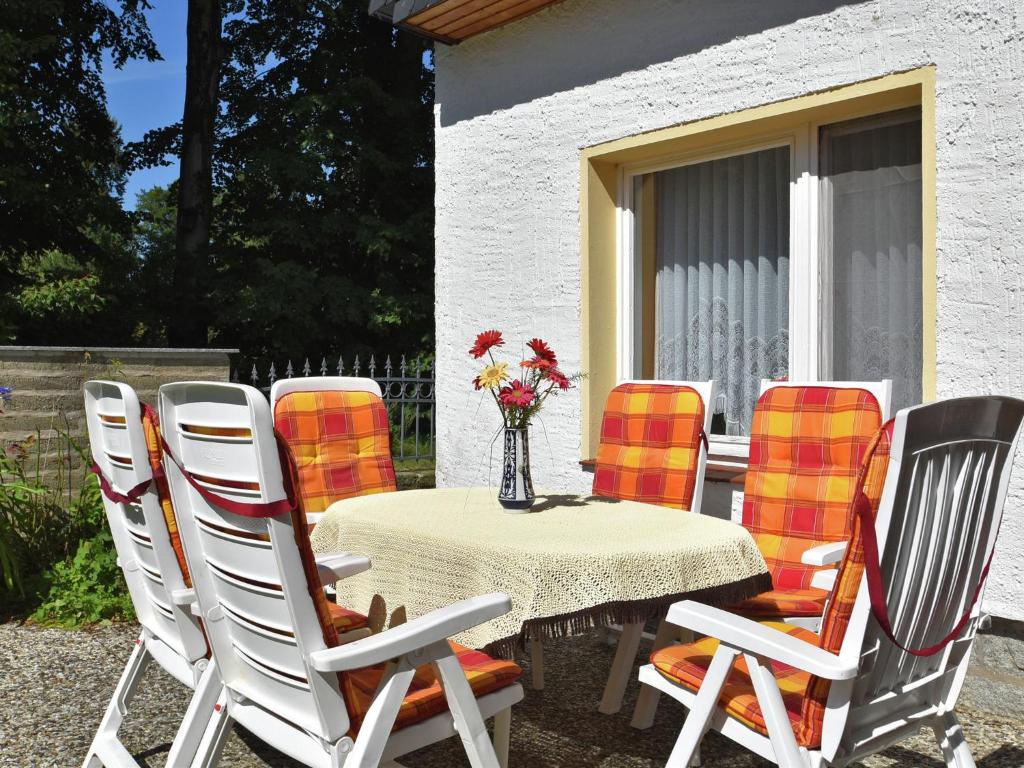 Maison de vacances Attractive Bungalow in Ilsenburg with Private Terrace  38871 Ilsenburg