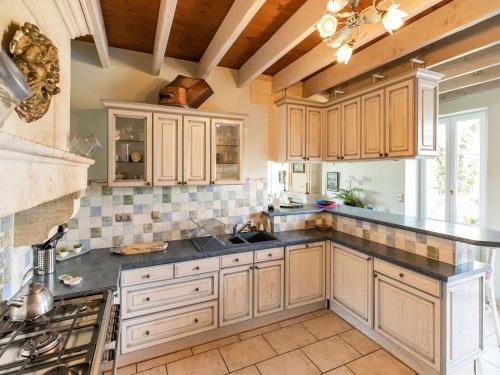 Attractive castle in Cezac with private pool