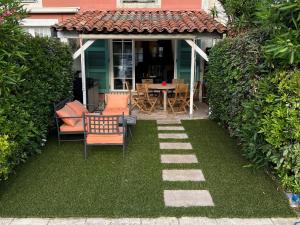 Attractive holiday home in Port Grimaud with jetty