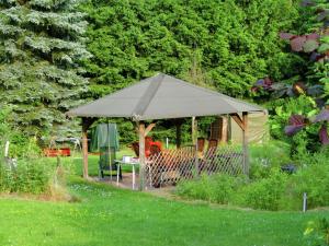 Attractive Holiday Home in Rotenburg with Garden