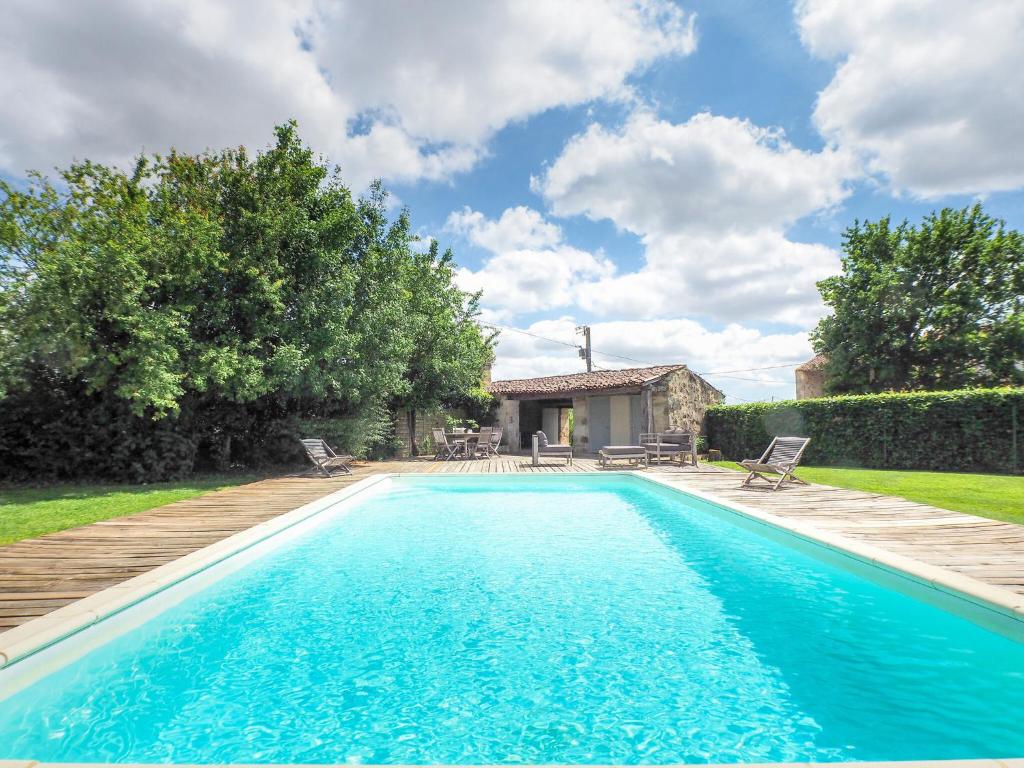 Maison de vacances Attractive holiday home with private swimming pool and pool house in the Vendee  85410 La Chapelle-Thémer