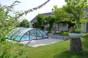 Au Coeur du Bien-Etre, gîte avec piscine chauffée et couverte, SPA, sauna, massages