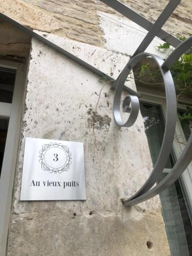 AU VIEUX PUIT