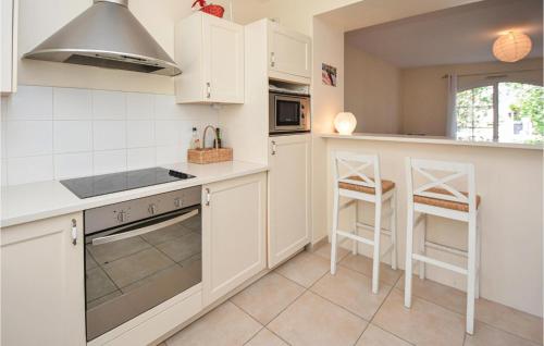 Awesome home in Aigues-Mortes with 2 Bedrooms and WiFi