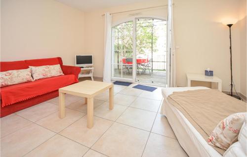 Awesome home in Aigues-Mortes with 2 Bedrooms and WiFi