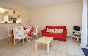 Awesome home in Aigues-Mortes with 2 Bedrooms and WiFi