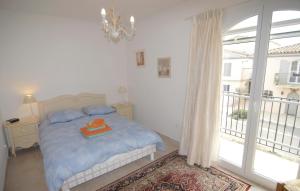 Awesome home in Aigues-Mortes with 3 Bedrooms and WiFi